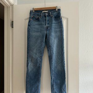Levi's Wedgie Straight size 27